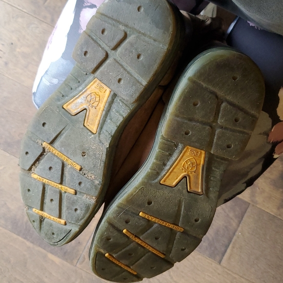 Ariat boots - Picture 4 of 9